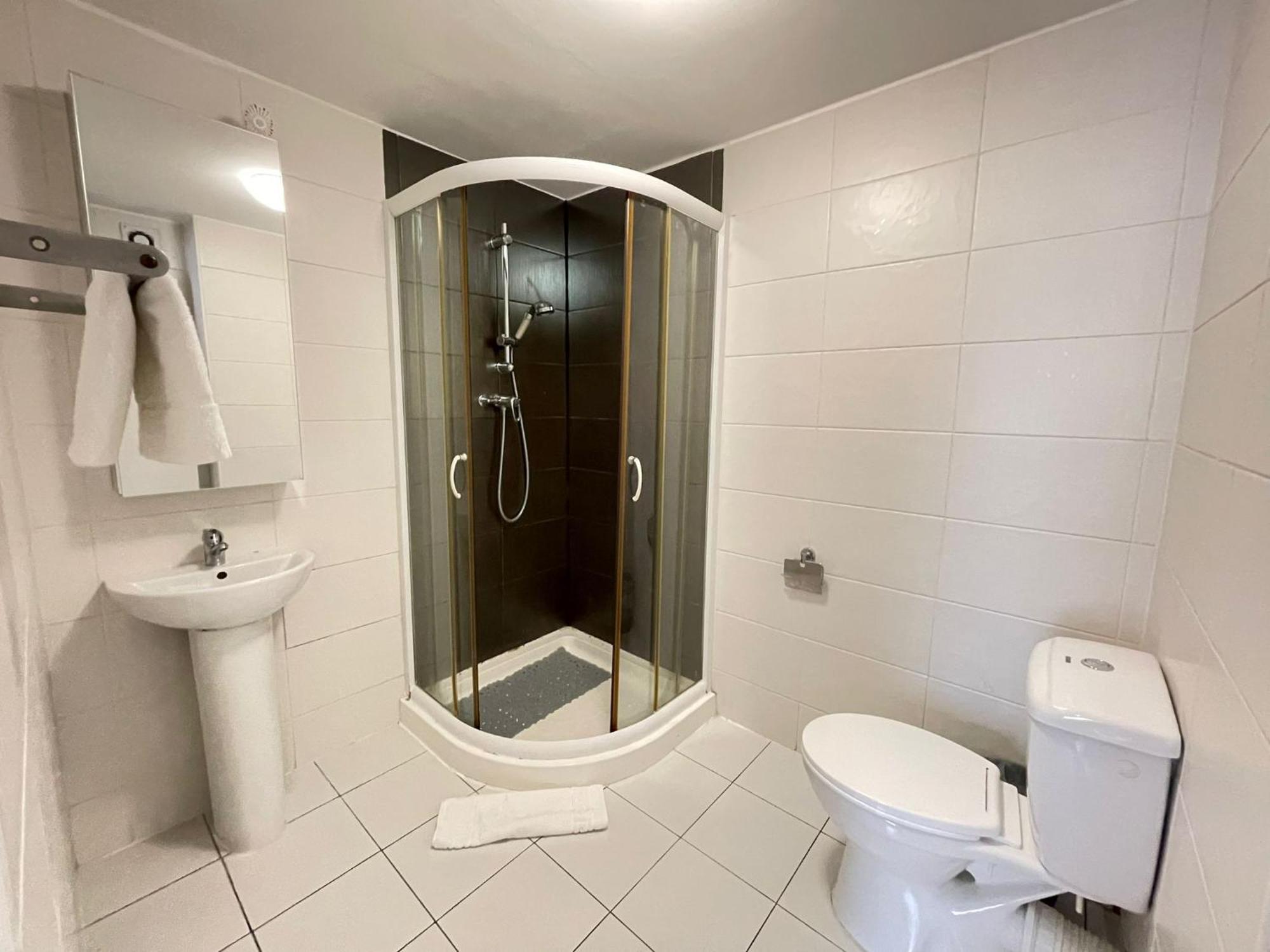 Captivating 1-Bed Apartment In ロンドン エクステリア 写真